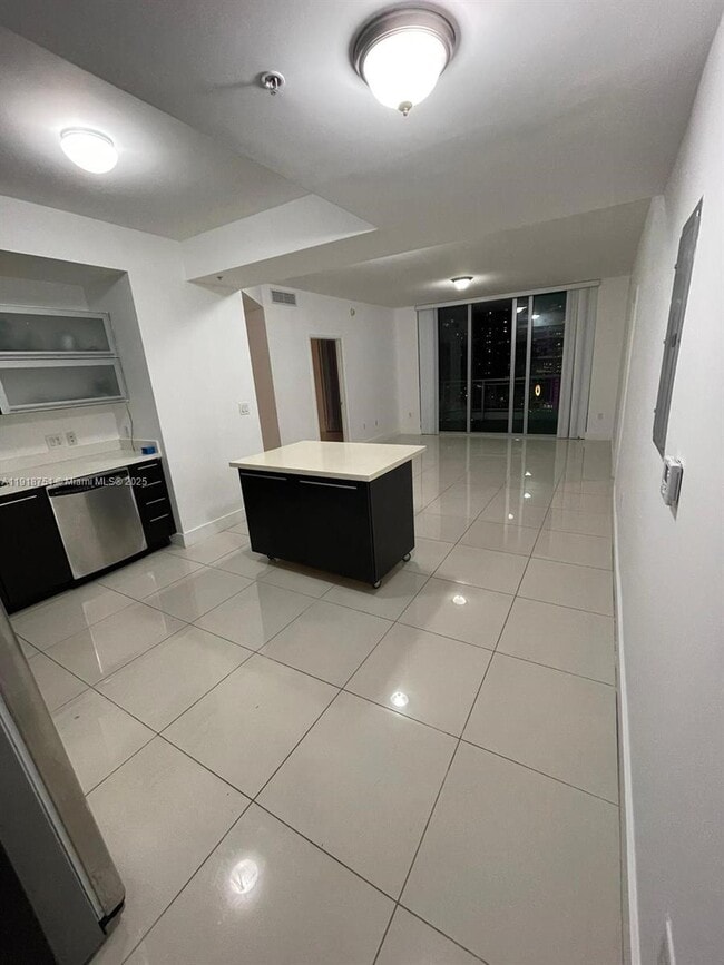 Foto del edificio - 90 SW 3rd St