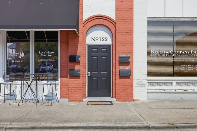 Foto del edificio - 122 S Market St