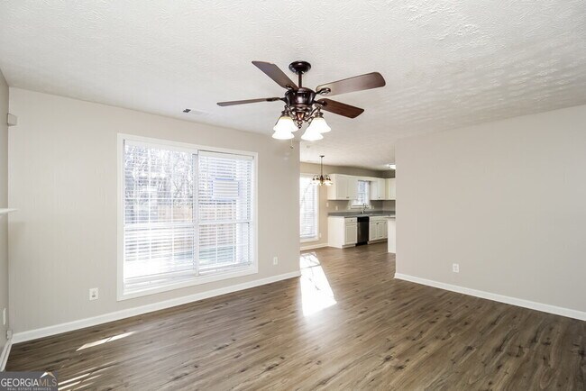 Foto del edificio - 4505 Legend Hollow Ln