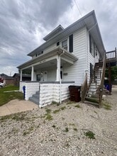Building Photo - 1117 N B St.