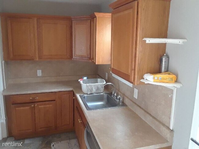 Foto del edificio - 3 br, 2 bath House - 18660 Birwood Street