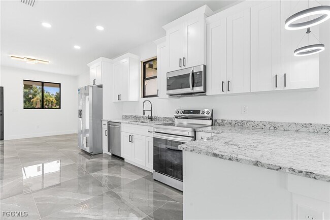 Foto del edificio - 1107 W 18th St