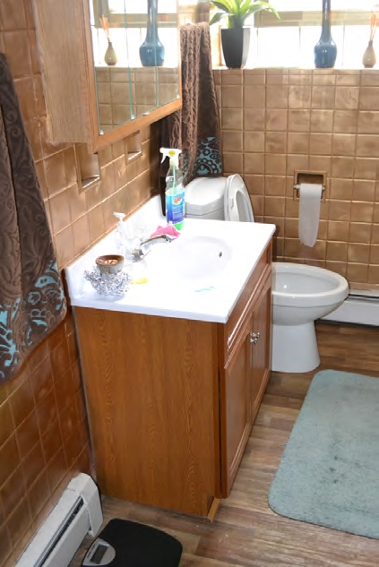 Baño - 455 W 144th St