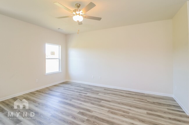 Foto del edificio - 137 Avondale Blvd SE