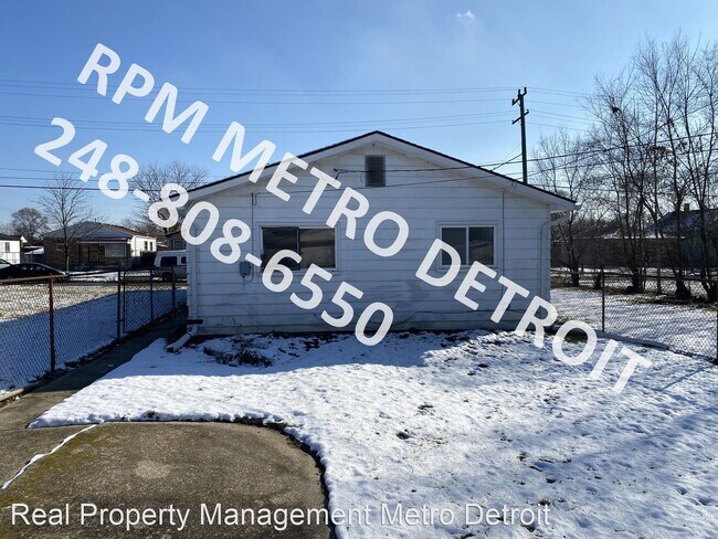 Building Photo - 3 br, 1 bath House - 3984 11th St