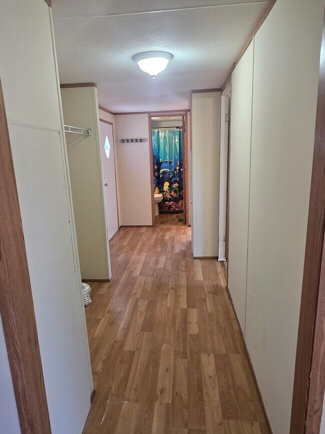 Área de lavandería - 7275 Old Madisonville Rd