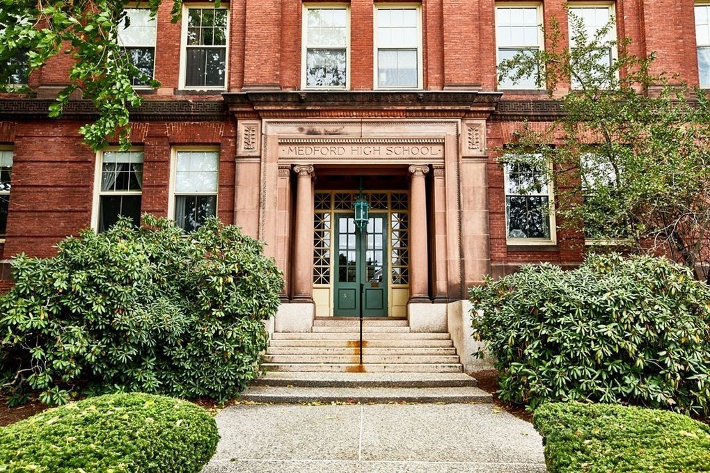Main Entrance - 54 Forest St