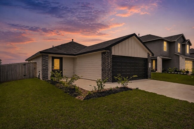 Building Photo - 40839 Hawthorne Glades St