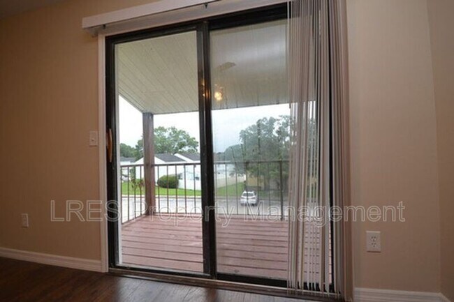 Building Photo - 312 Cherokee Ct