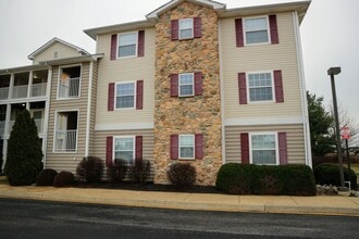 Building Photo - 1880 Congressional Village Dr