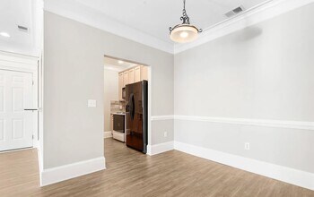 Building Photo - 1311 Durlain Dr