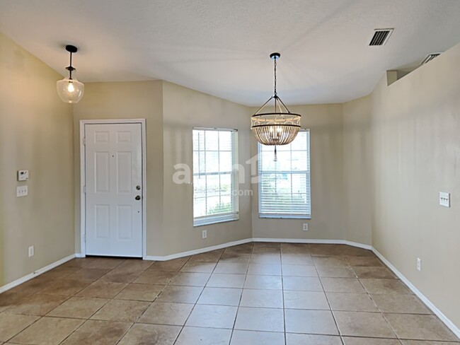 Foto del edificio - 11813 Colyar Ln