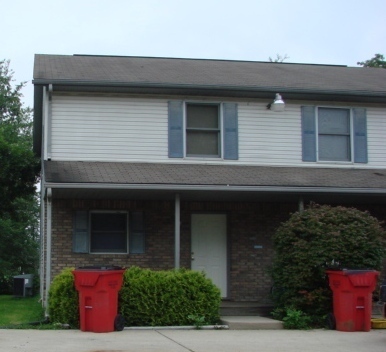 Building Photo - 1300-1302 S Hickory Grove Lane
