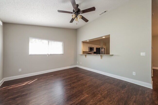 Building Photo - 312 Dublin Dr