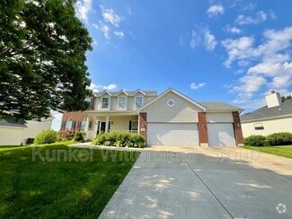 Building Photo - 2244 Haverford Dr