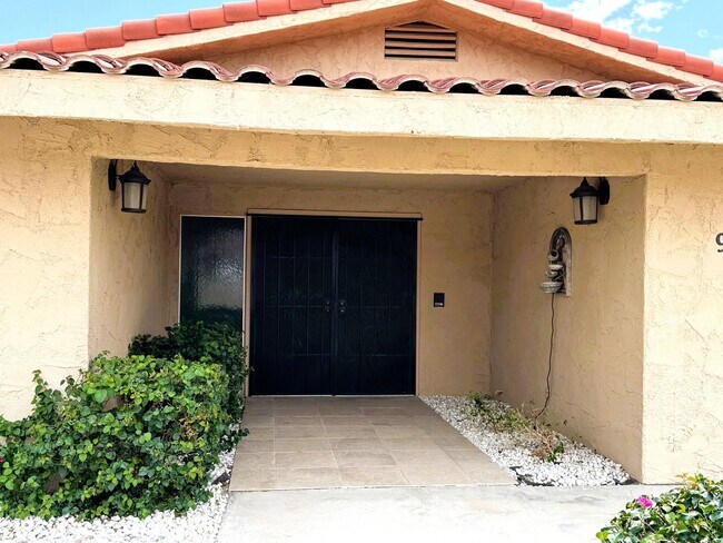 Foto del edificio - MLCC 3 Bedroom 2 Bath