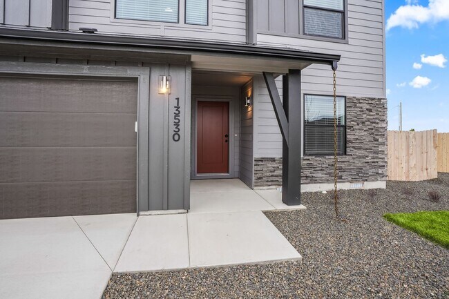Foto del edificio - 4BA/2.5BA NEW CONSTUCTION HOME ON .23 ACRE...