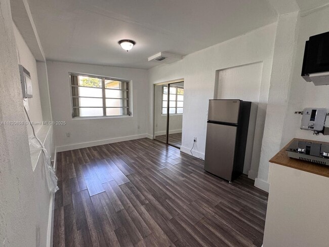 Foto del edificio - 2331 NW Flagler Terrace