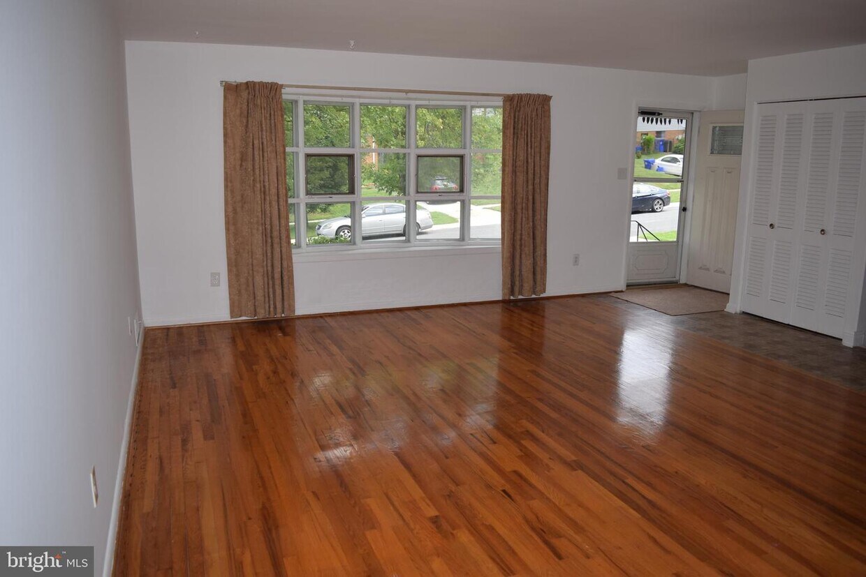 Primary Photo - 3918 Minden Rd