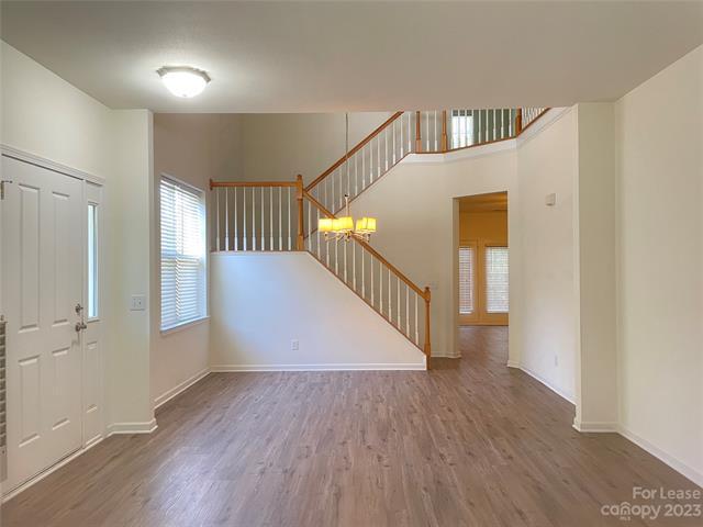 Building Photo - 10968 Princeton Village Dr