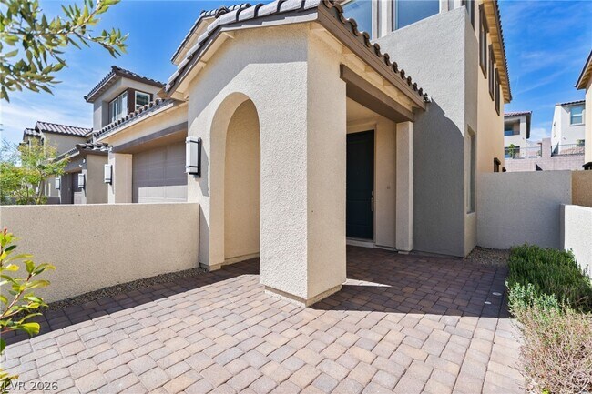 Foto del edificio - 115 Medianoche St