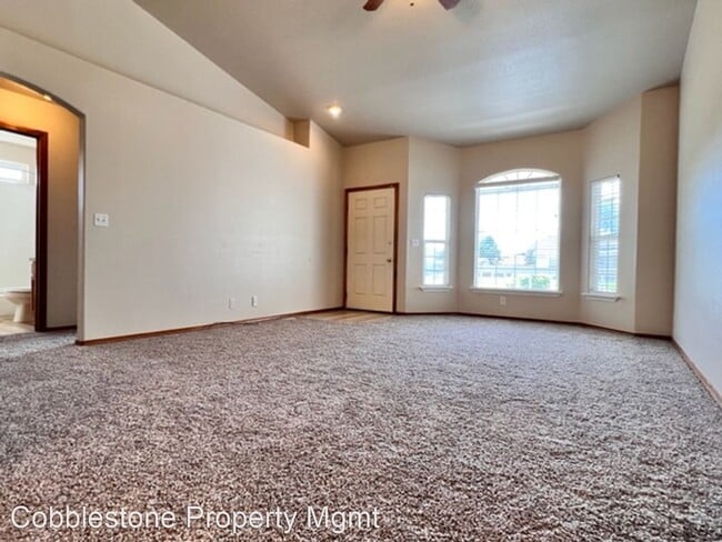 Building Photo - 3 br, 2 bath House - 2800 N Fayette  Pl