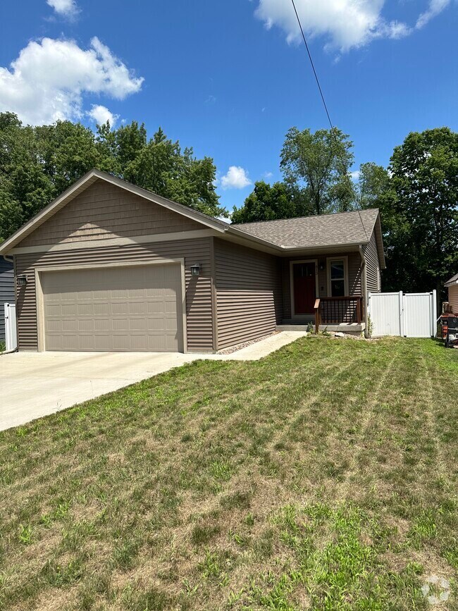 Seymour Park Student Apartments for Rent Eau Claire, WI 1 Rentals