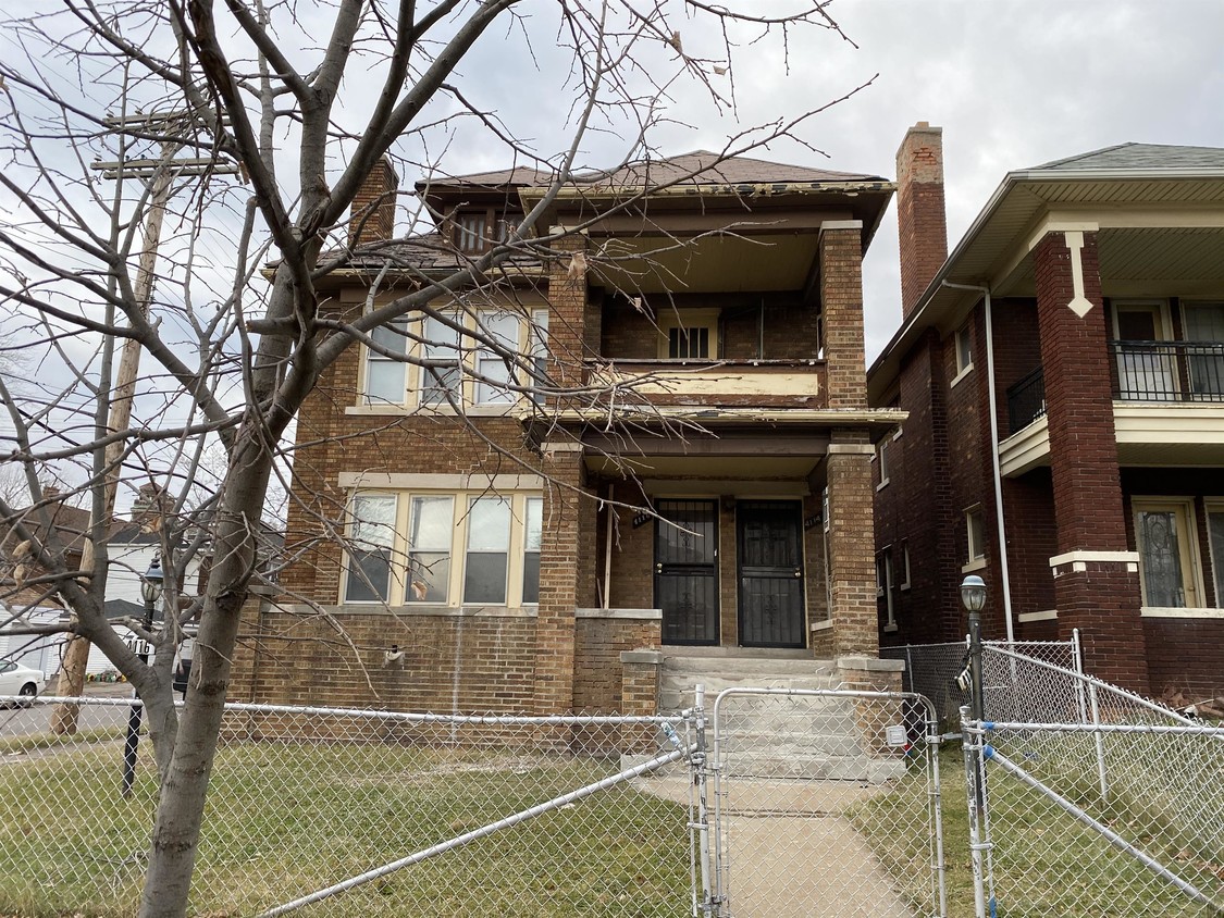 Primary Photo - 4114 W Euclid St
