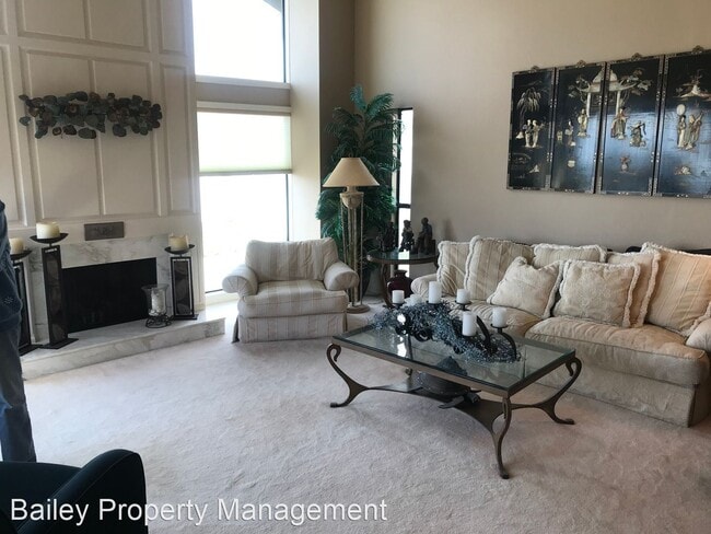 Building Photo - 4 br, 2.5 bath House - 118 Via Medici