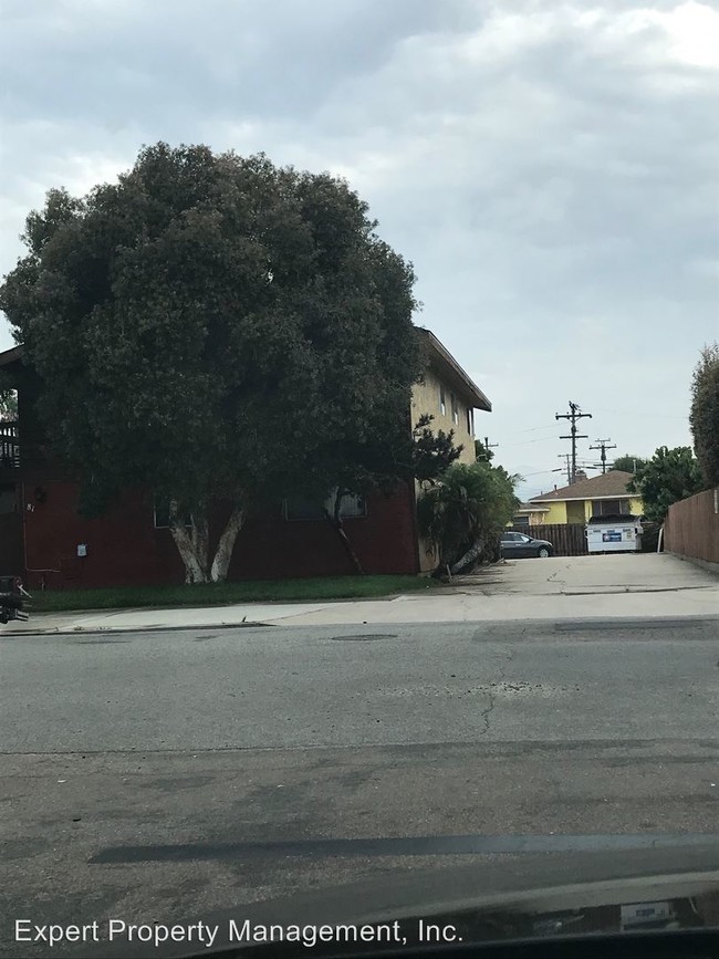 Building Photo - 79-81 5th Ave
