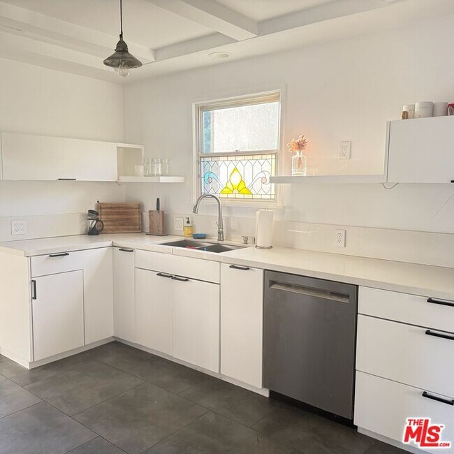 Foto del edificio - 3964 Goodland Pl