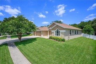 Building Photo - 2413 Prairie View Dr