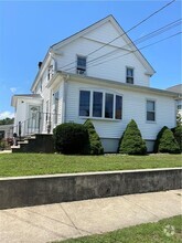 Building Photo - 283 Magnolia St