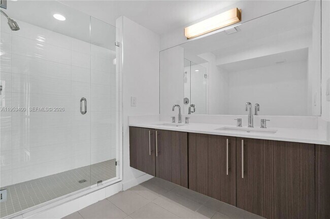 Foto del edificio - Northwest 107th Avenue, Doral, FL 33178 - 1 BR 2 BA condo