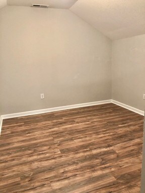 Building Photo - 329 Crown Point Dr