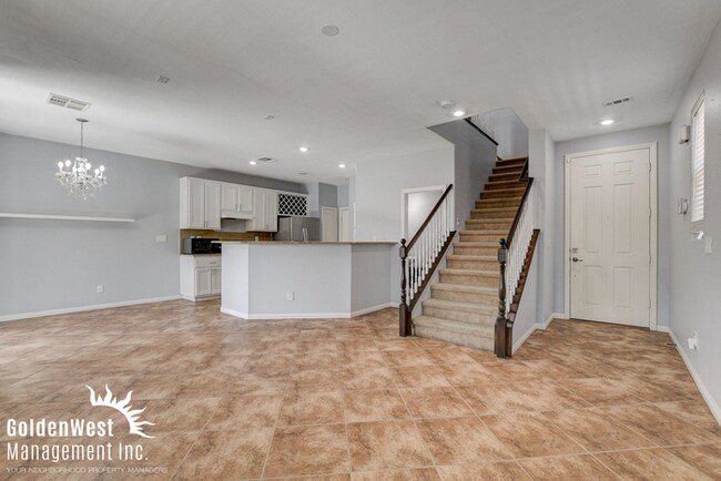 Building Photo - Beautiful 3Bdm, 2.5Ba in Mountain's Edge