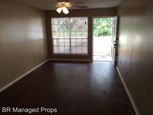 Building Photo - 4 br, 2 bath House - 820 Burgin