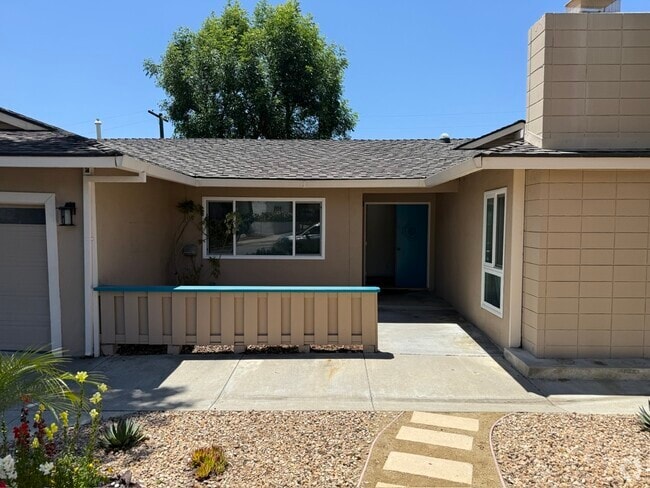 Building Photo - 9235 Creemore Dr