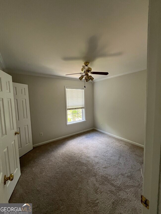 Foto del edificio - 15 Suwanee Pass Ln
