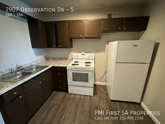 Building Photo - 2907 Observation Dr