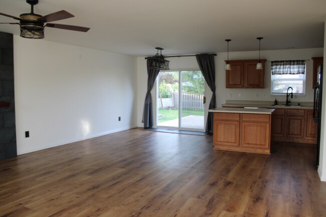 Building Photo - 274 Highland Ave