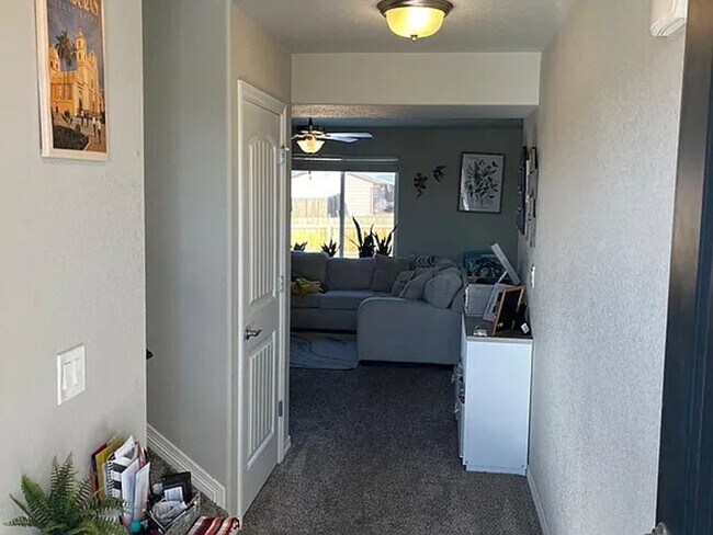 Foto del edificio - 5492 Hammond Dr