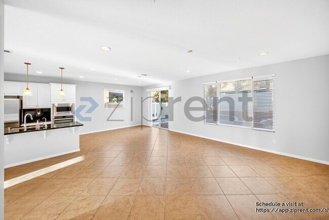 Foto del edificio - 5746 Brianhead Dr