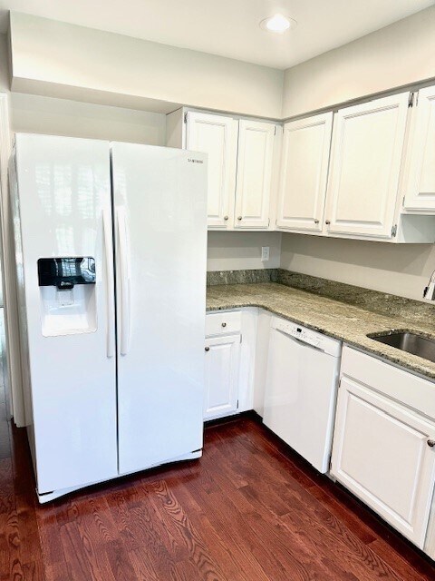 Photo - 10 Lovett Ct Townhome