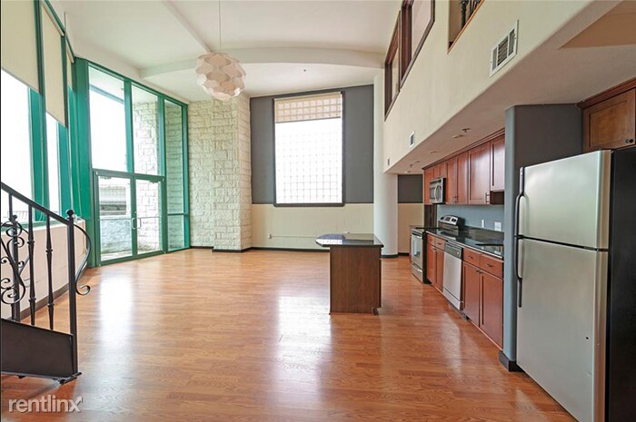 Primary Photo - 1 br, 1 bath Flat - 401 Franklin St