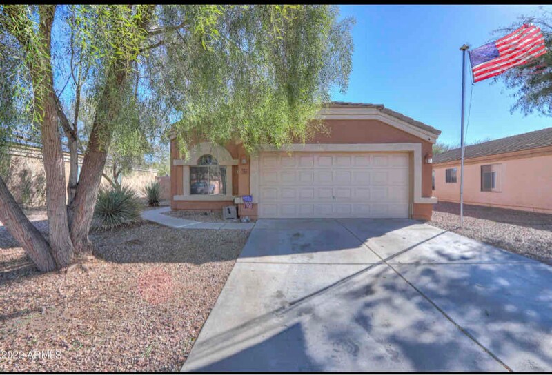 Primary Photo - 2130 Sabino Ln
