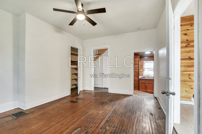 Foto del edificio - 1371 Olive St