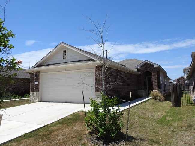 Building Photo - 621 Callahan Ln