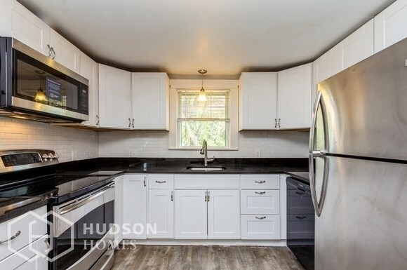 Foto del edificio - NOW AVAILABLE! 176 Read St, South Attlebor...
