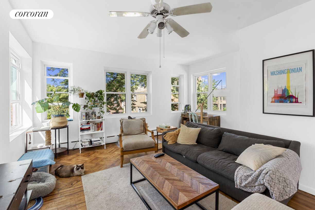 Foto principal - 30-65-65 36th St